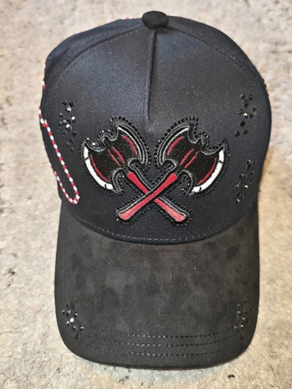 Bigg Boss Embroidered Logo Baseball Cap in Black & Red NWT